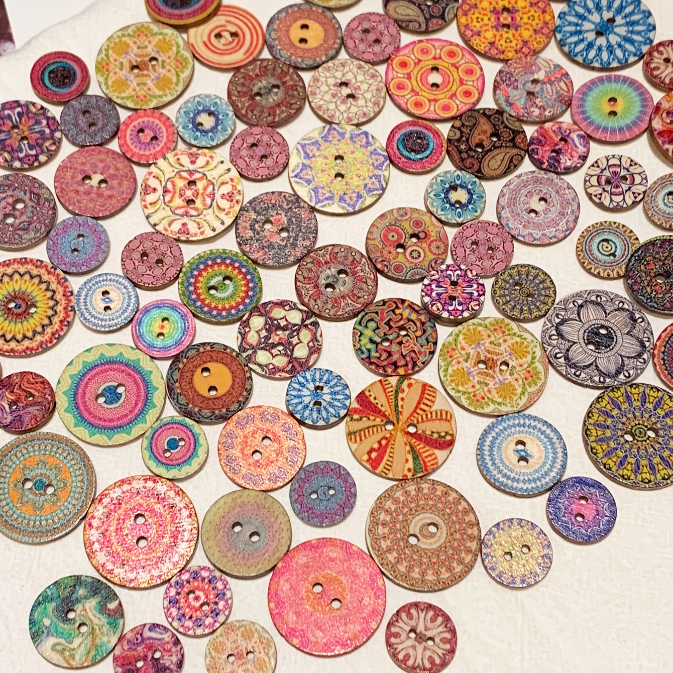 100pcs Round Vintage Buttons for Crafting Projects